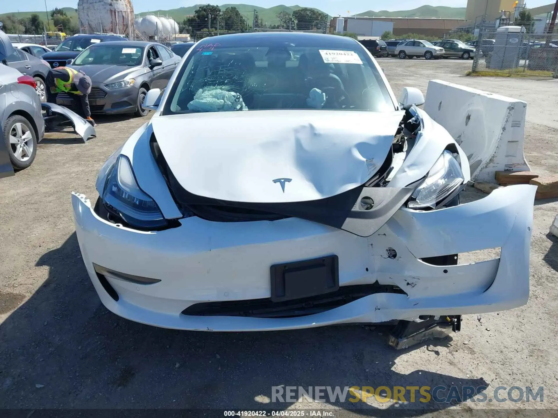 6 Photograph of a damaged car 5YJ3E1EB4LF619754 TESLA MODEL 3 2020