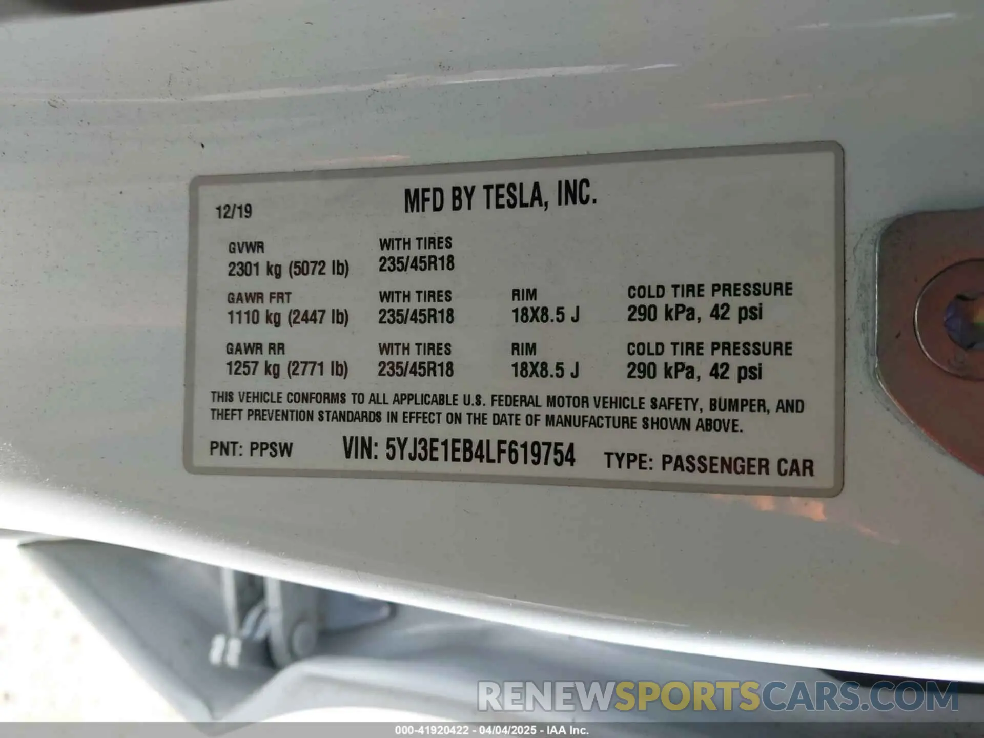 9 Photograph of a damaged car 5YJ3E1EB4LF619754 TESLA MODEL 3 2020