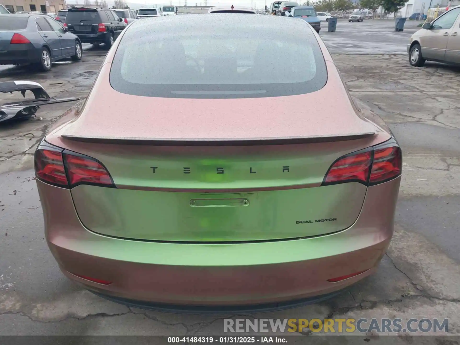 15 Photograph of a damaged car 5YJ3E1EB4LF635842 TESLA MODEL 3 2020