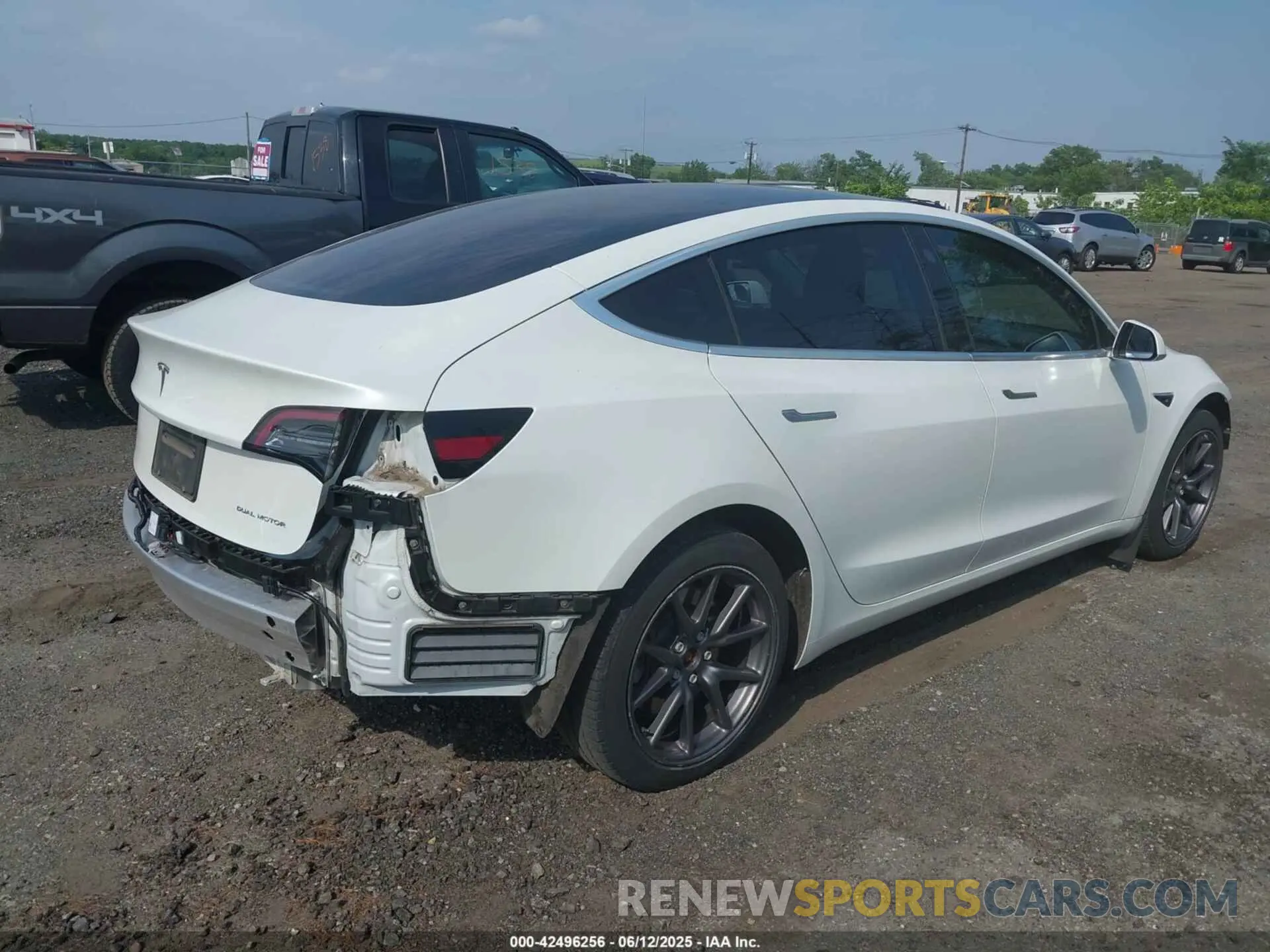 4 Photograph of a damaged car 5YJ3E1EB4LF637090 TESLA MODEL 3 2020