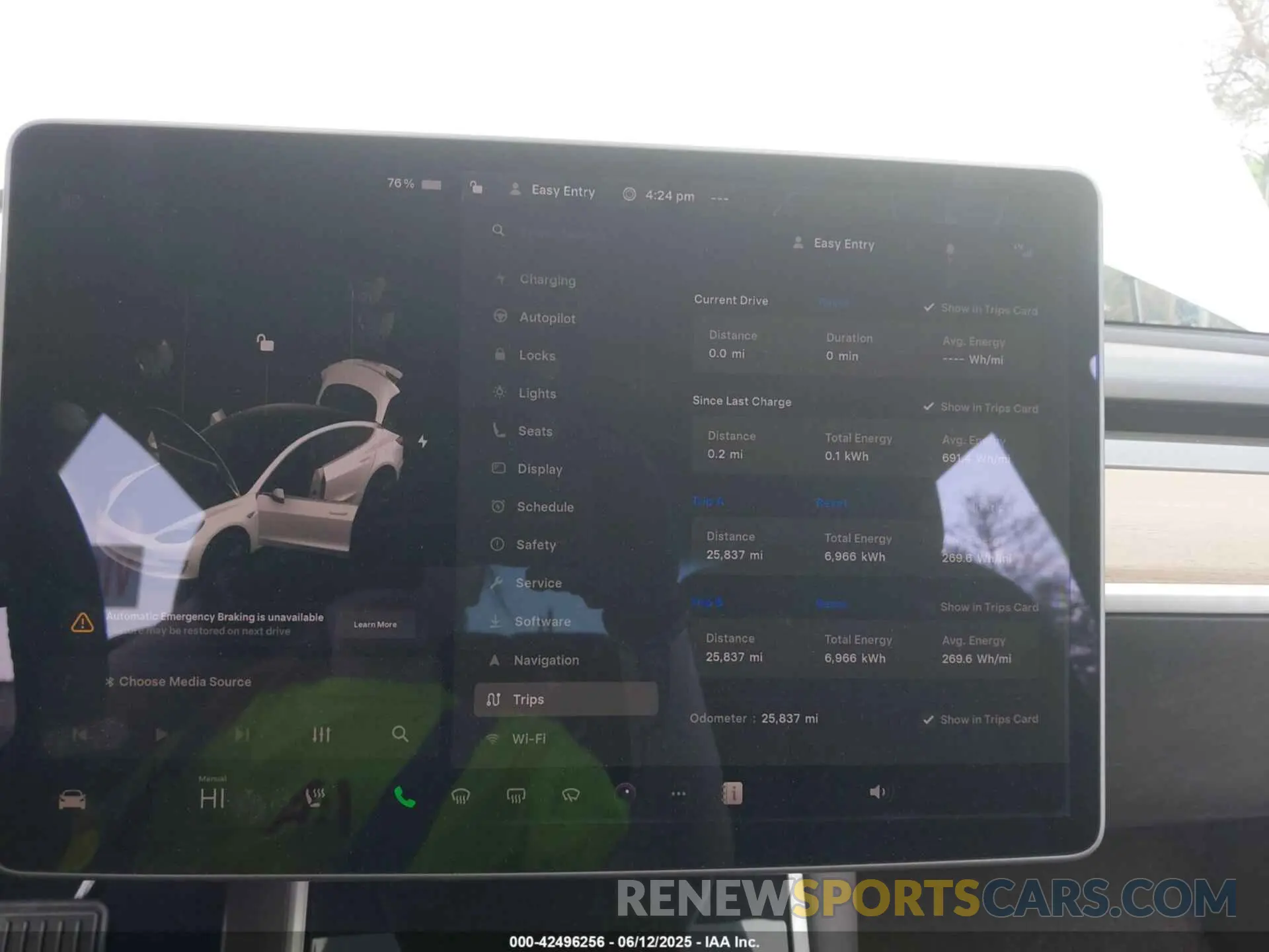 7 Photograph of a damaged car 5YJ3E1EB4LF637090 TESLA MODEL 3 2020