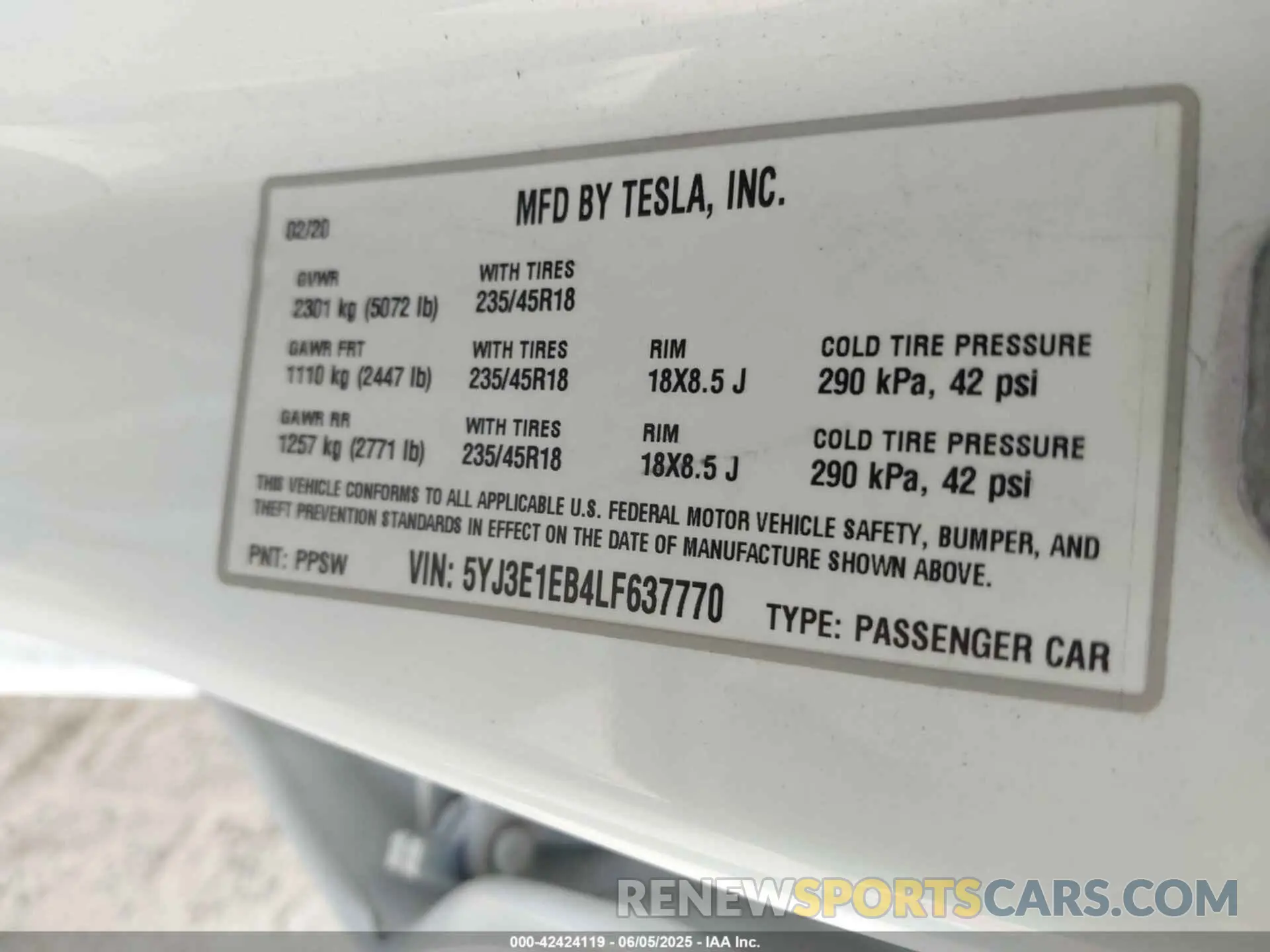 9 Photograph of a damaged car 5YJ3E1EB4LF637770 TESLA MODEL 3 2020