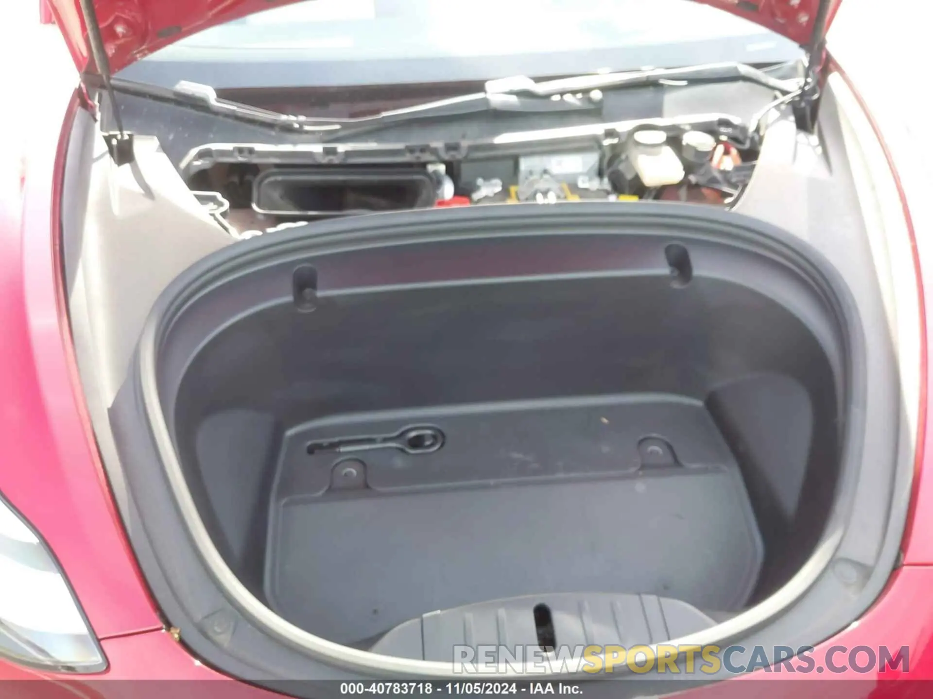10 Photograph of a damaged car 5YJ3E1EB4LF648011 TESLA MODEL 3 2020