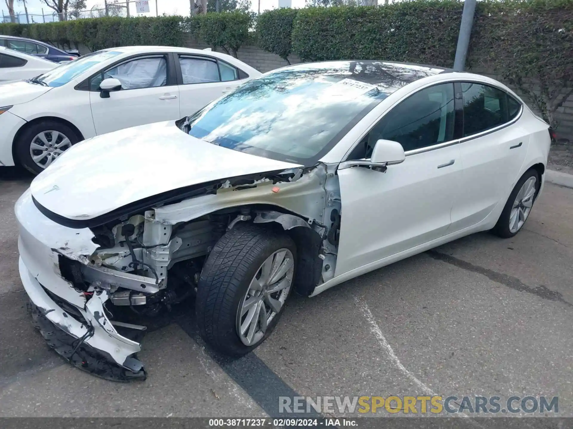 2 Photograph of a damaged car 5YJ3E1EB4LF651233 TESLA MODEL 3 2020