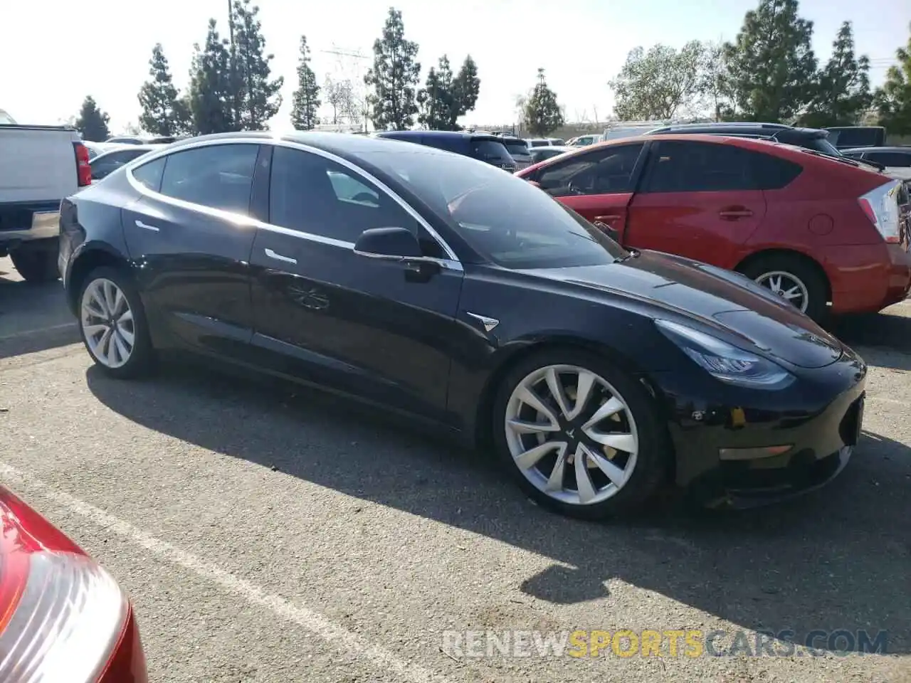 4 Photograph of a damaged car 5YJ3E1EB4LF663110 TESLA MODEL 3 2020