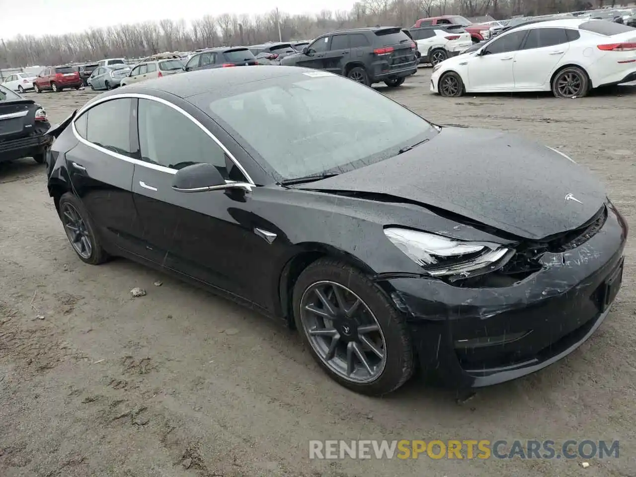 4 Photograph of a damaged car 5YJ3E1EB4LF663141 TESLA MODEL 3 2020