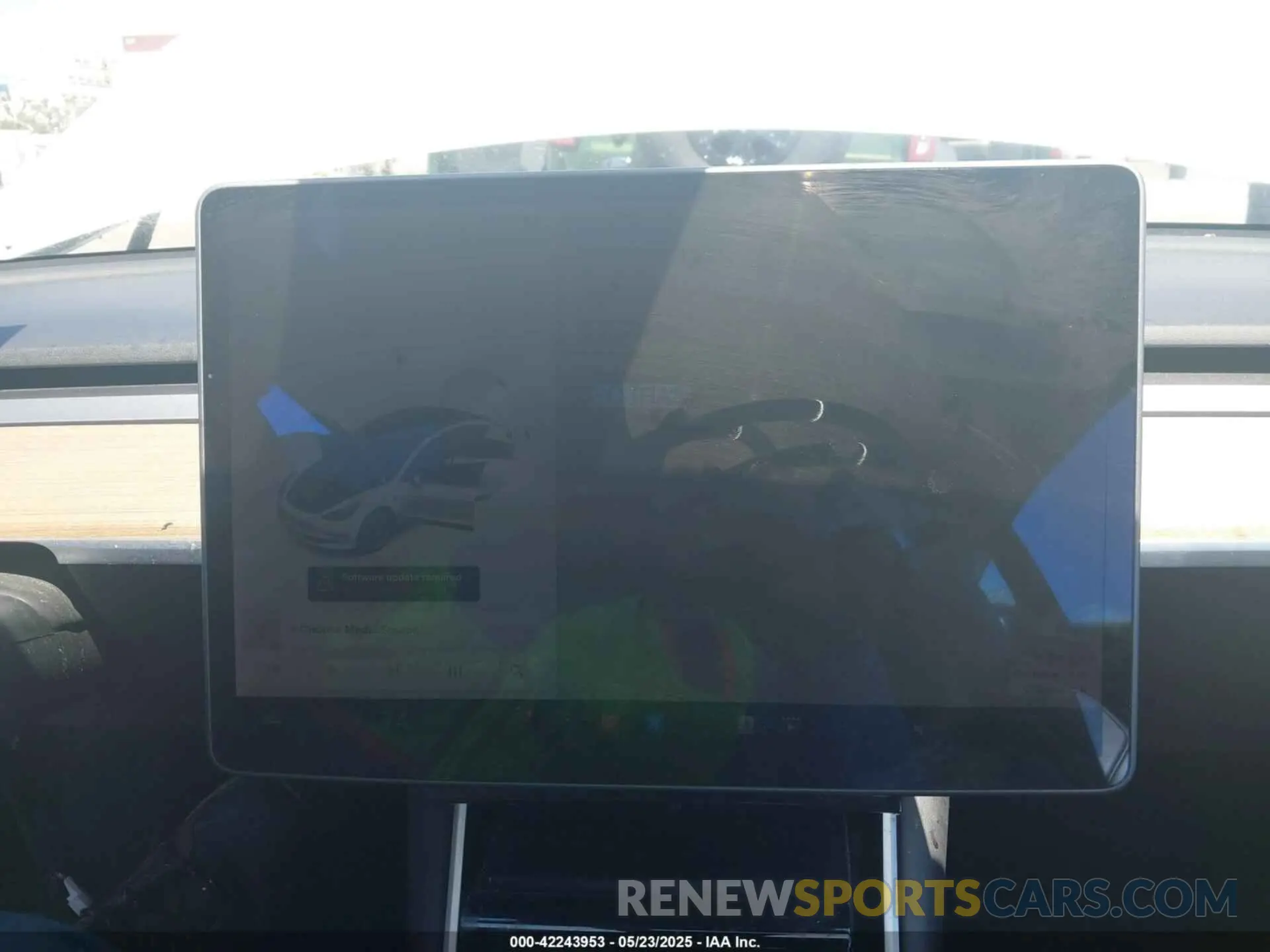 15 Photograph of a damaged car 5YJ3E1EB4LF665794 TESLA MODEL 3 2020