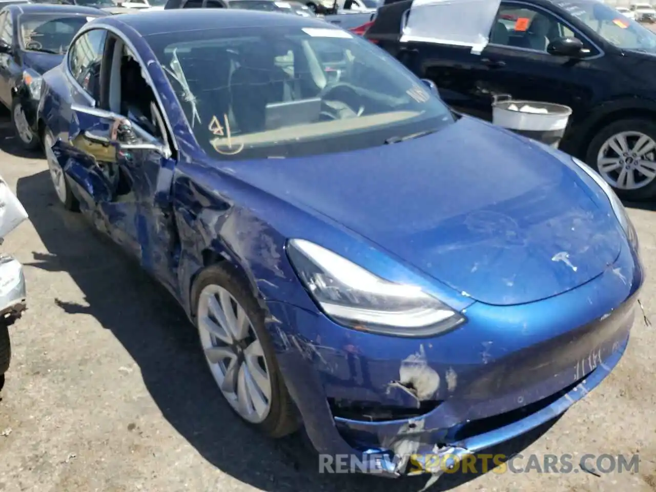 1 Photograph of a damaged car 5YJ3E1EB4LF667187 TESLA MODEL 3 2020