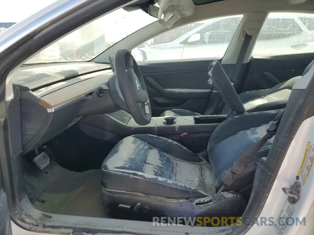7 Photograph of a damaged car 5YJ3E1EB4LF667321 TESLA MODEL 3 2020
