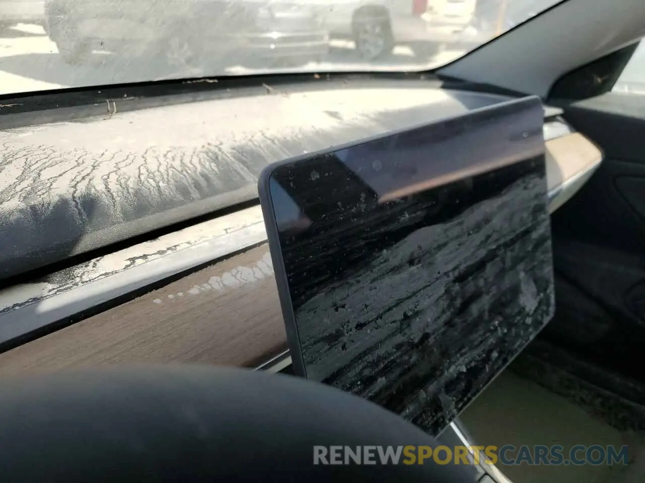 9 Photograph of a damaged car 5YJ3E1EB4LF667321 TESLA MODEL 3 2020