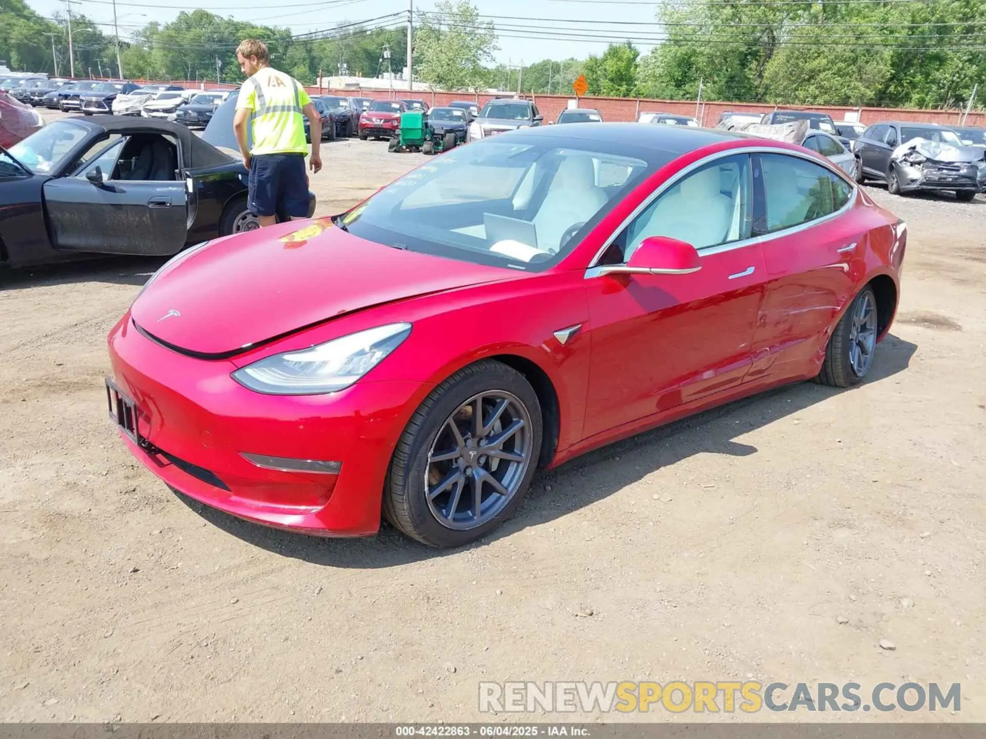 2 Photograph of a damaged car 5YJ3E1EB4LF668209 TESLA MODEL 3 2020