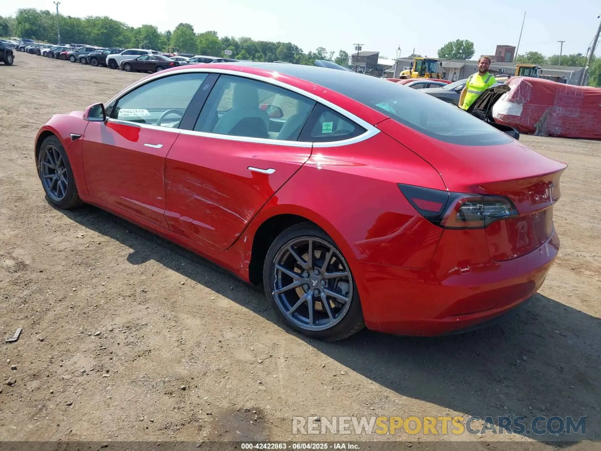 3 Photograph of a damaged car 5YJ3E1EB4LF668209 TESLA MODEL 3 2020