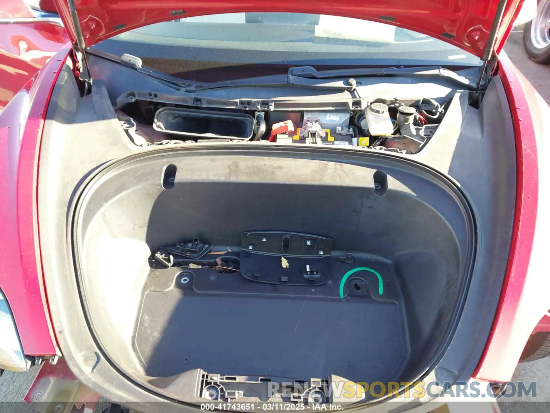 10 Photograph of a damaged car 5YJ3E1EB4LF668470 TESLA MODEL 3 2020
