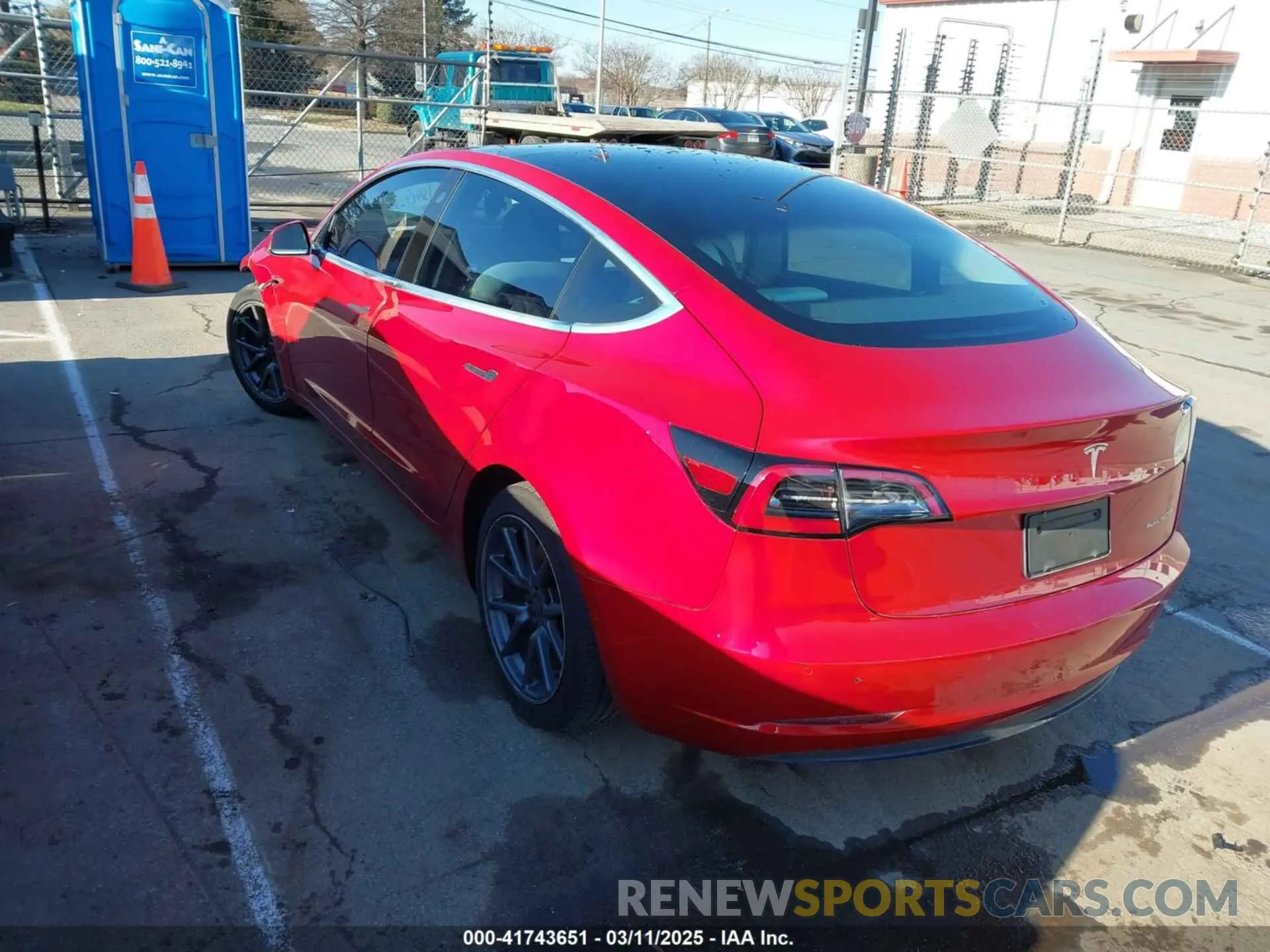 3 Photograph of a damaged car 5YJ3E1EB4LF668470 TESLA MODEL 3 2020