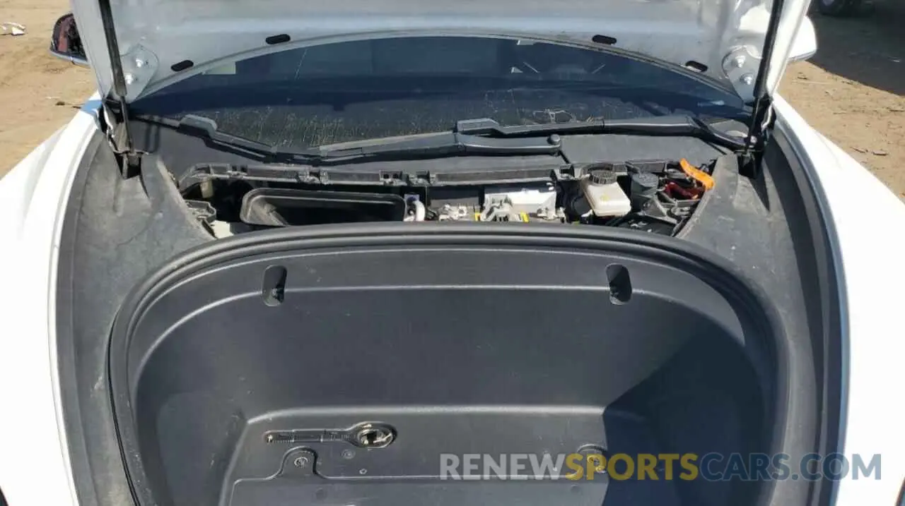 11 Photograph of a damaged car 5YJ3E1EB4LF736038 TESLA MODEL 3 2020
