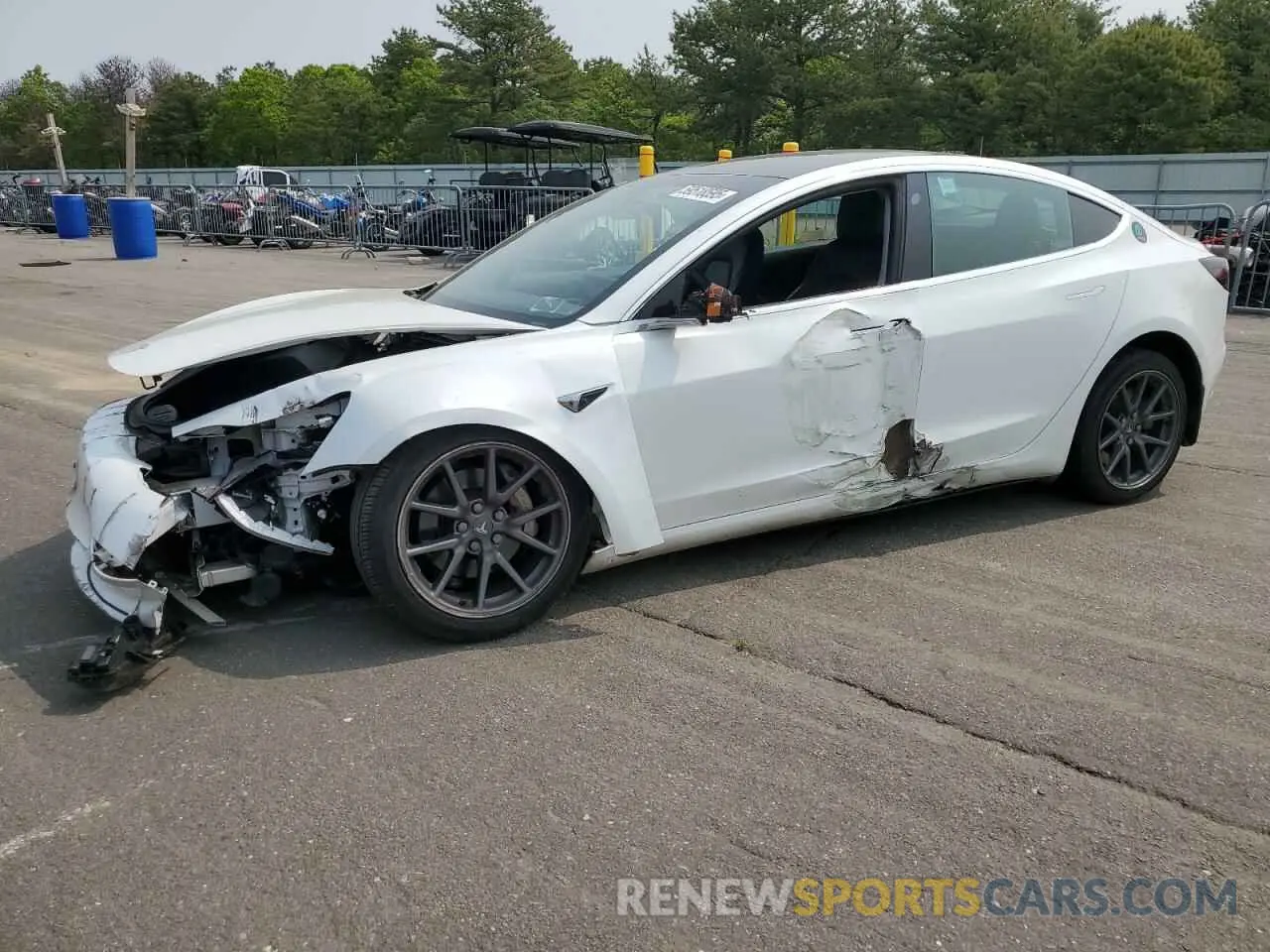 1 Photograph of a damaged car 5YJ3E1EB4LF744477 TESLA MODEL 3 2020