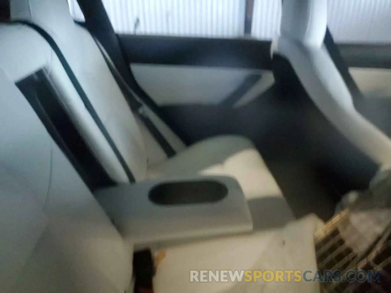 10 Photograph of a damaged car 5YJ3E1EB4LF788057 TESLA MODEL 3 2020