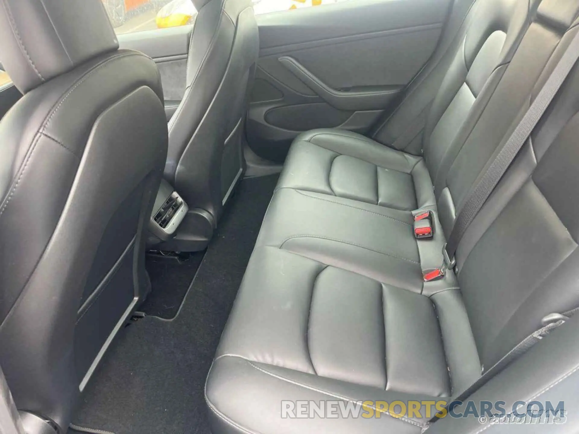 3 Photograph of a damaged car 5YJ3E1EB4LF798023 TESLA MODEL 3 2020