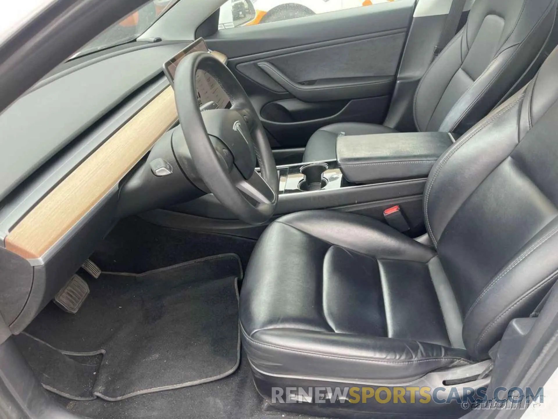 6 Photograph of a damaged car 5YJ3E1EB4LF798023 TESLA MODEL 3 2020
