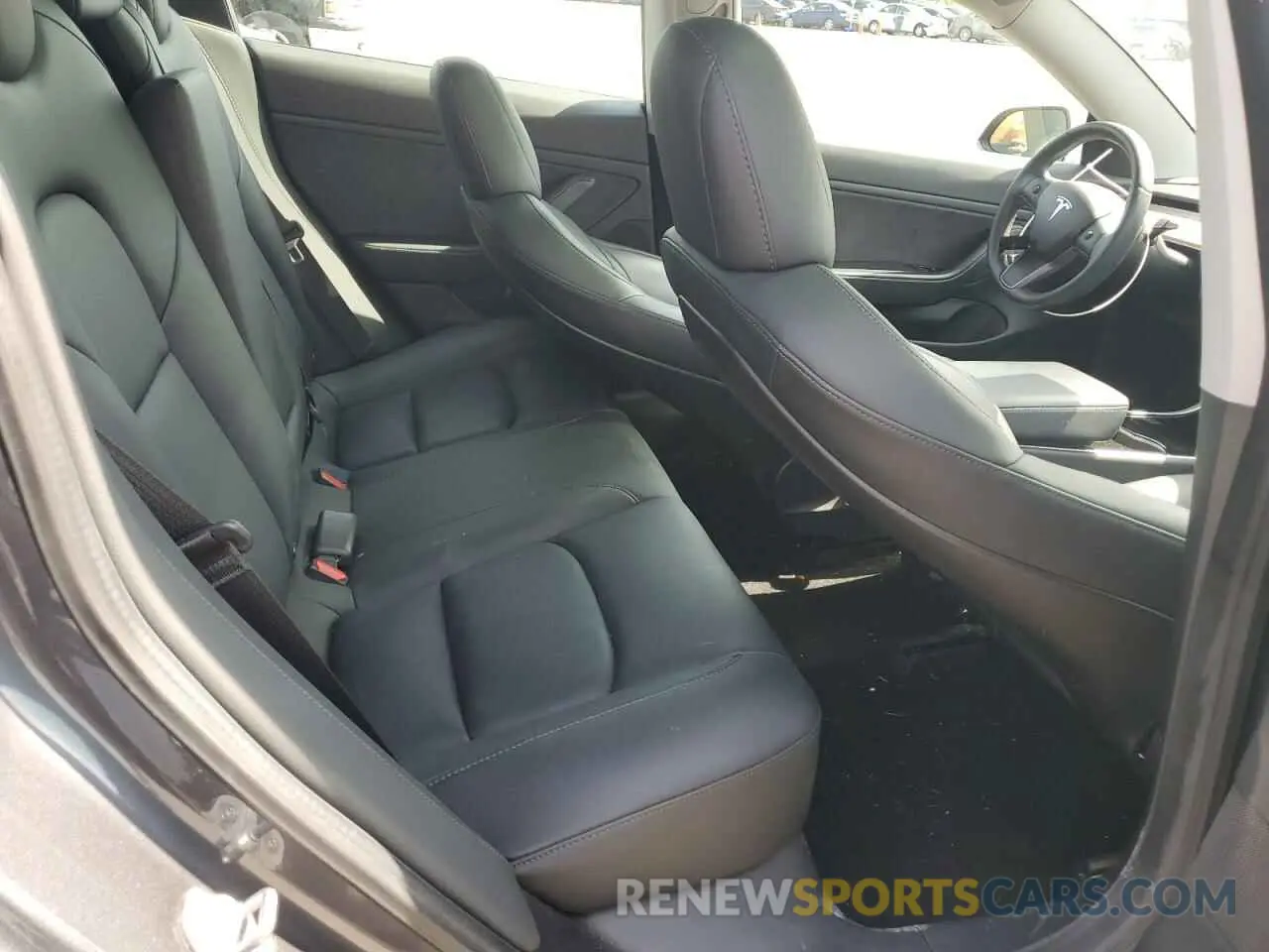 10 Photograph of a damaged car 5YJ3E1EB5LF589907 TESLA MODEL 3 2020