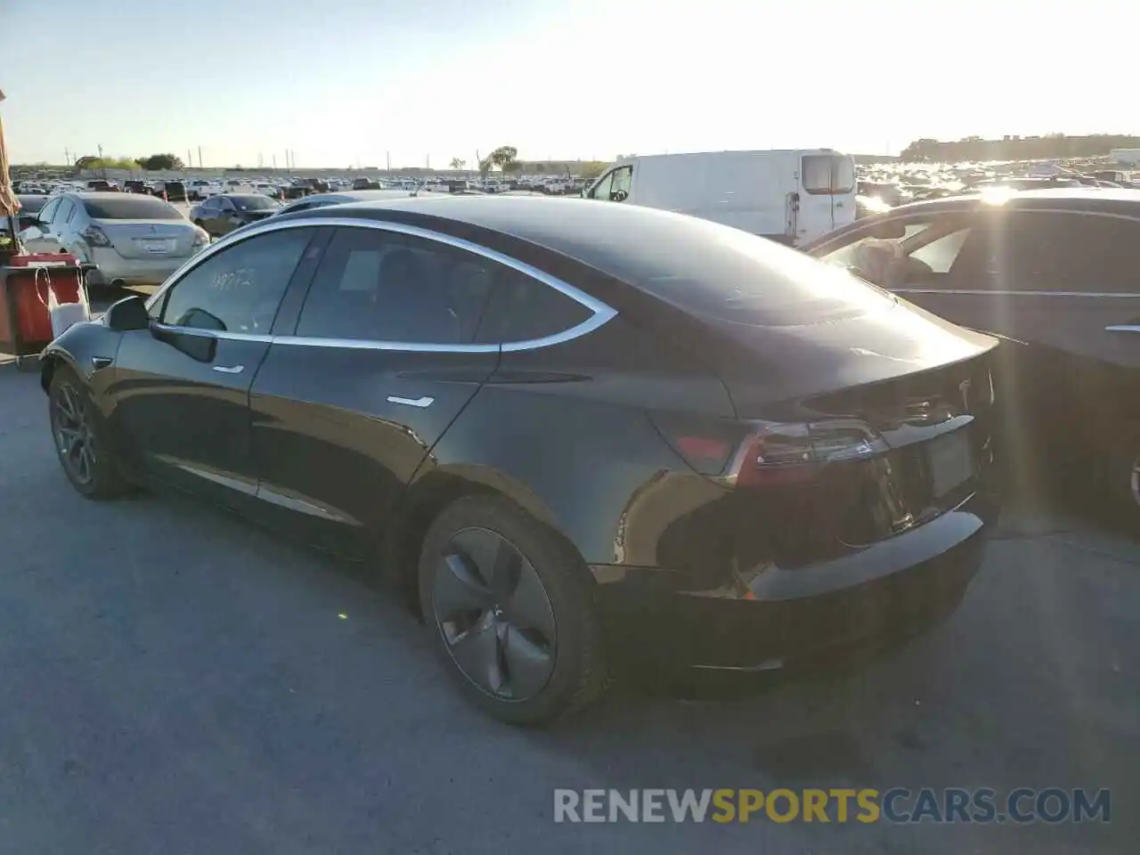 3 Photograph of a damaged car 5YJ3E1EB5LF599577 TESLA MODEL 3 2020