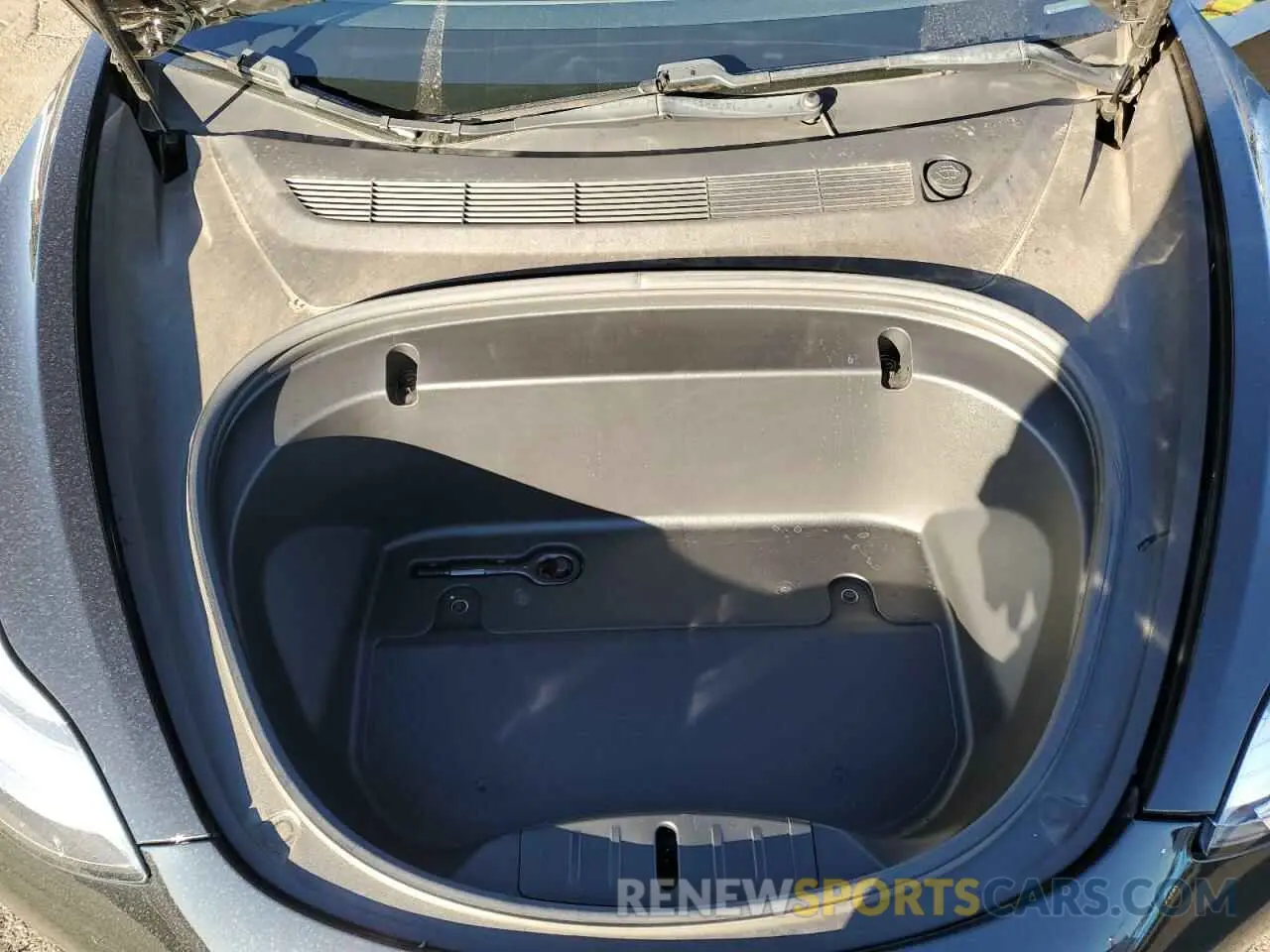 11 Photograph of a damaged car 5YJ3E1EB5LF600940 TESLA MODEL 3 2020