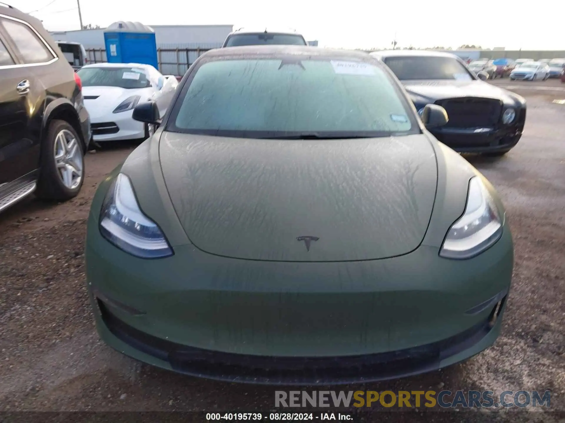 11 Photograph of a damaged car 5YJ3E1EB5LF607080 TESLA MODEL 3 2020