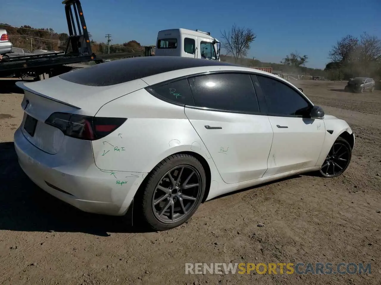 3 Photograph of a damaged car 5YJ3E1EB5LF618452 TESLA MODEL 3 2020