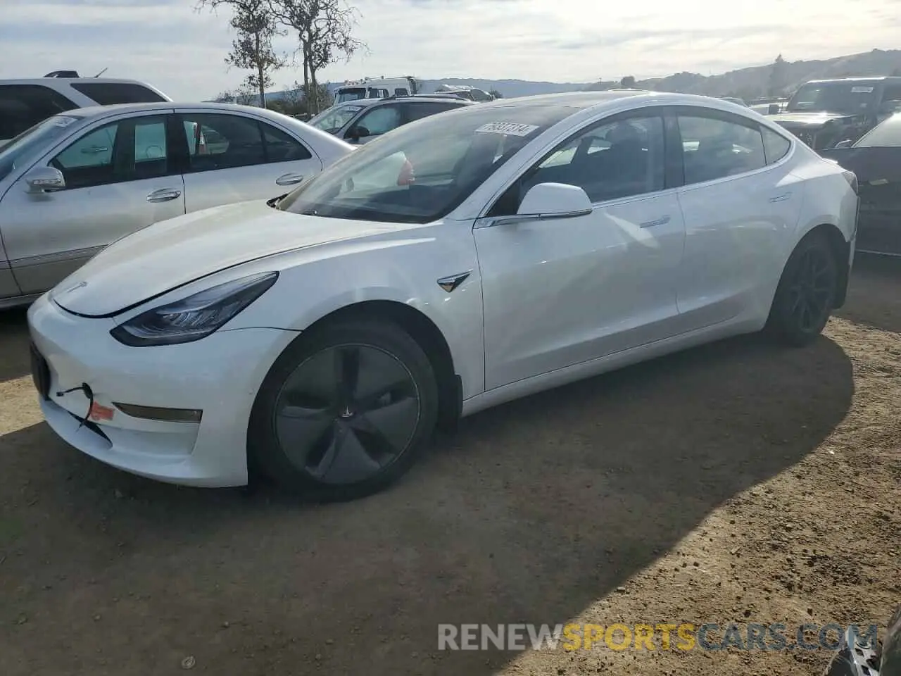 1 Photograph of a damaged car 5YJ3E1EB5LF619231 TESLA MODEL 3 2020