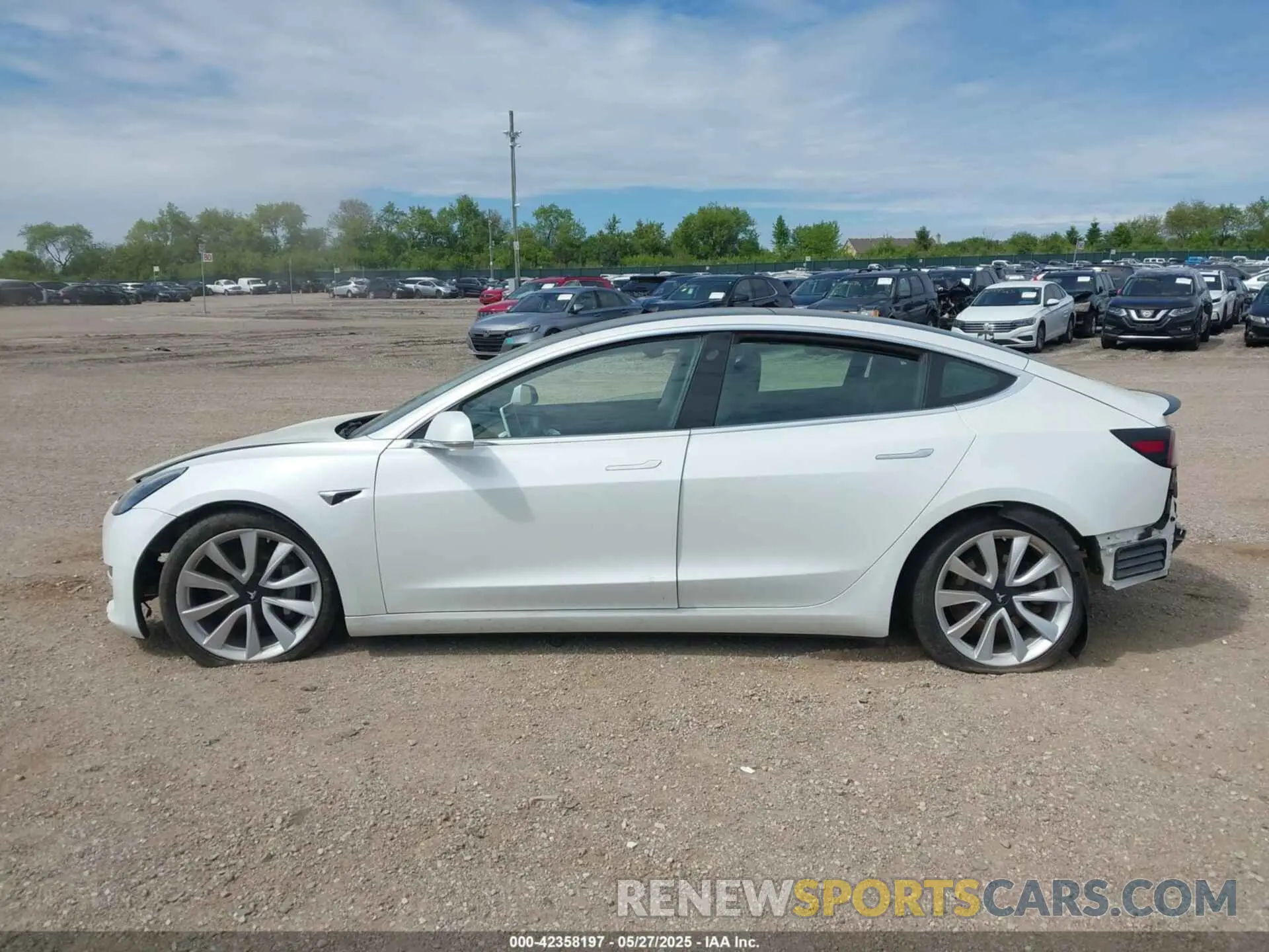 13 Photograph of a damaged car 5YJ3E1EB5LF620816 TESLA MODEL 3 2020