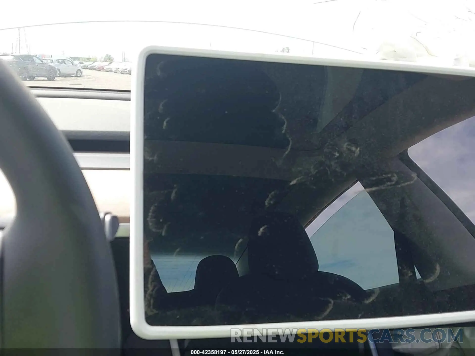 14 Photograph of a damaged car 5YJ3E1EB5LF620816 TESLA MODEL 3 2020