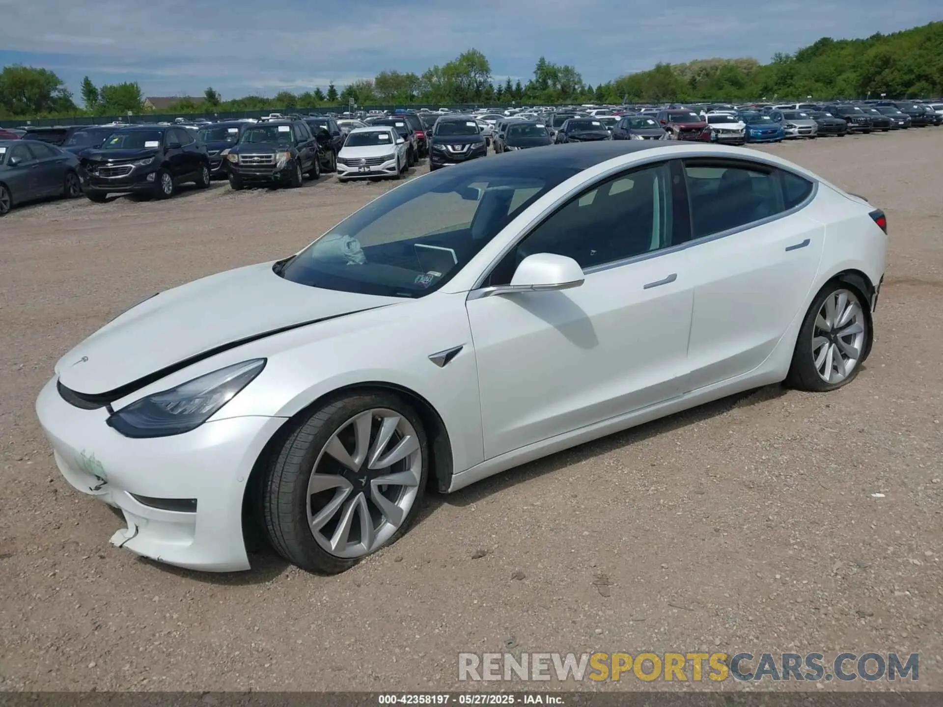 2 Photograph of a damaged car 5YJ3E1EB5LF620816 TESLA MODEL 3 2020