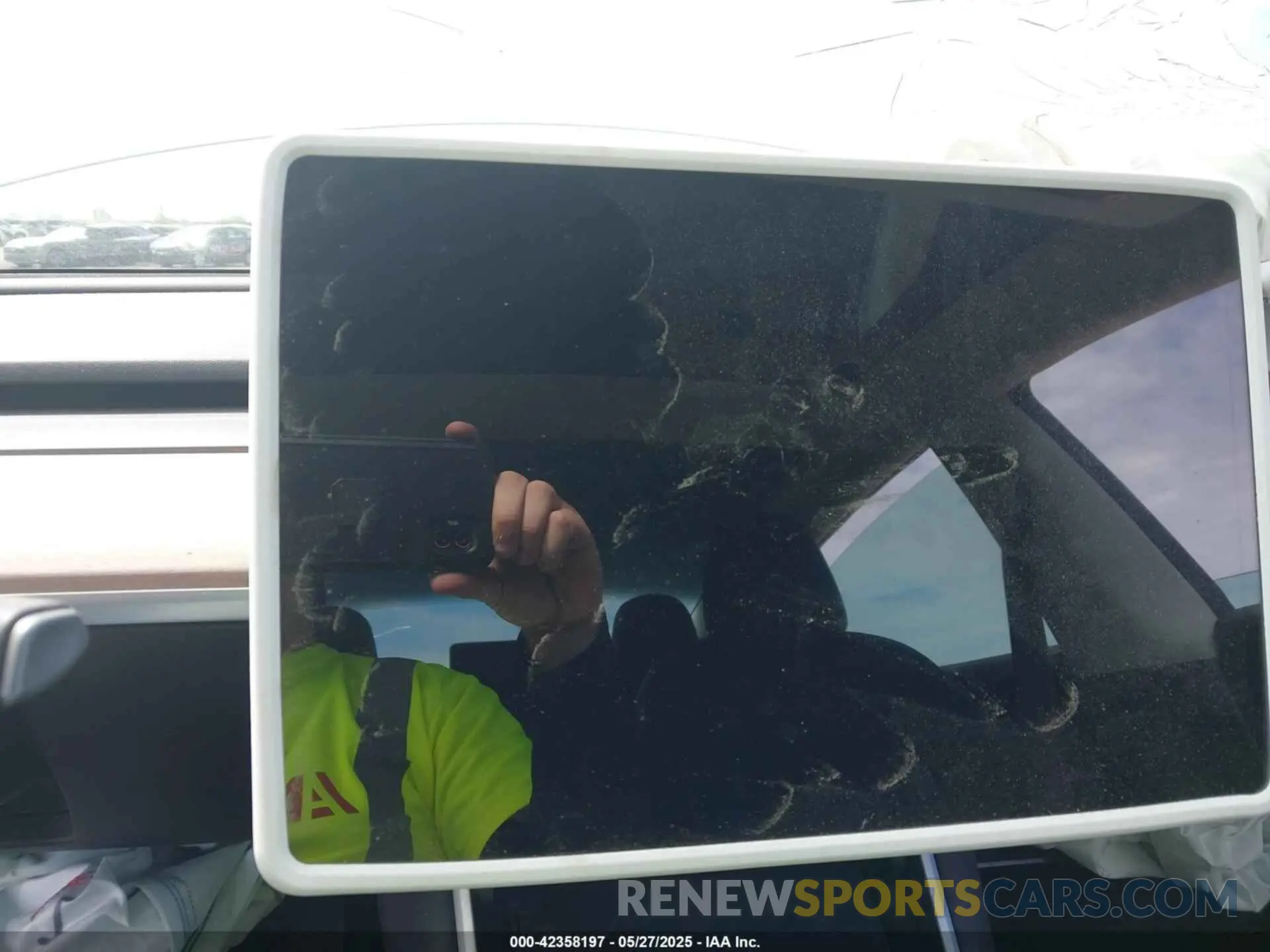 7 Photograph of a damaged car 5YJ3E1EB5LF620816 TESLA MODEL 3 2020