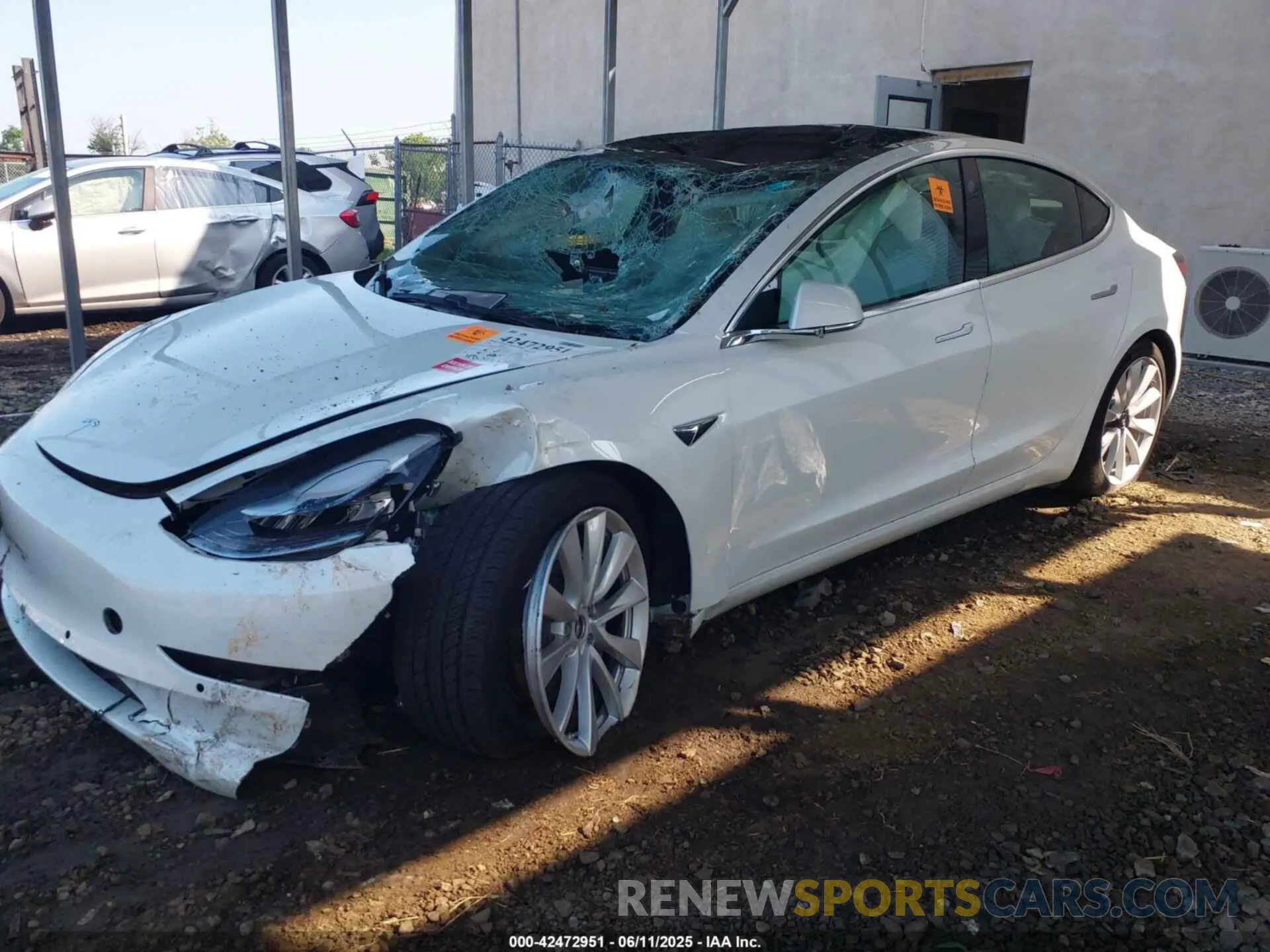 2 Photograph of a damaged car 5YJ3E1EB5LF622680 TESLA MODEL 3 2020