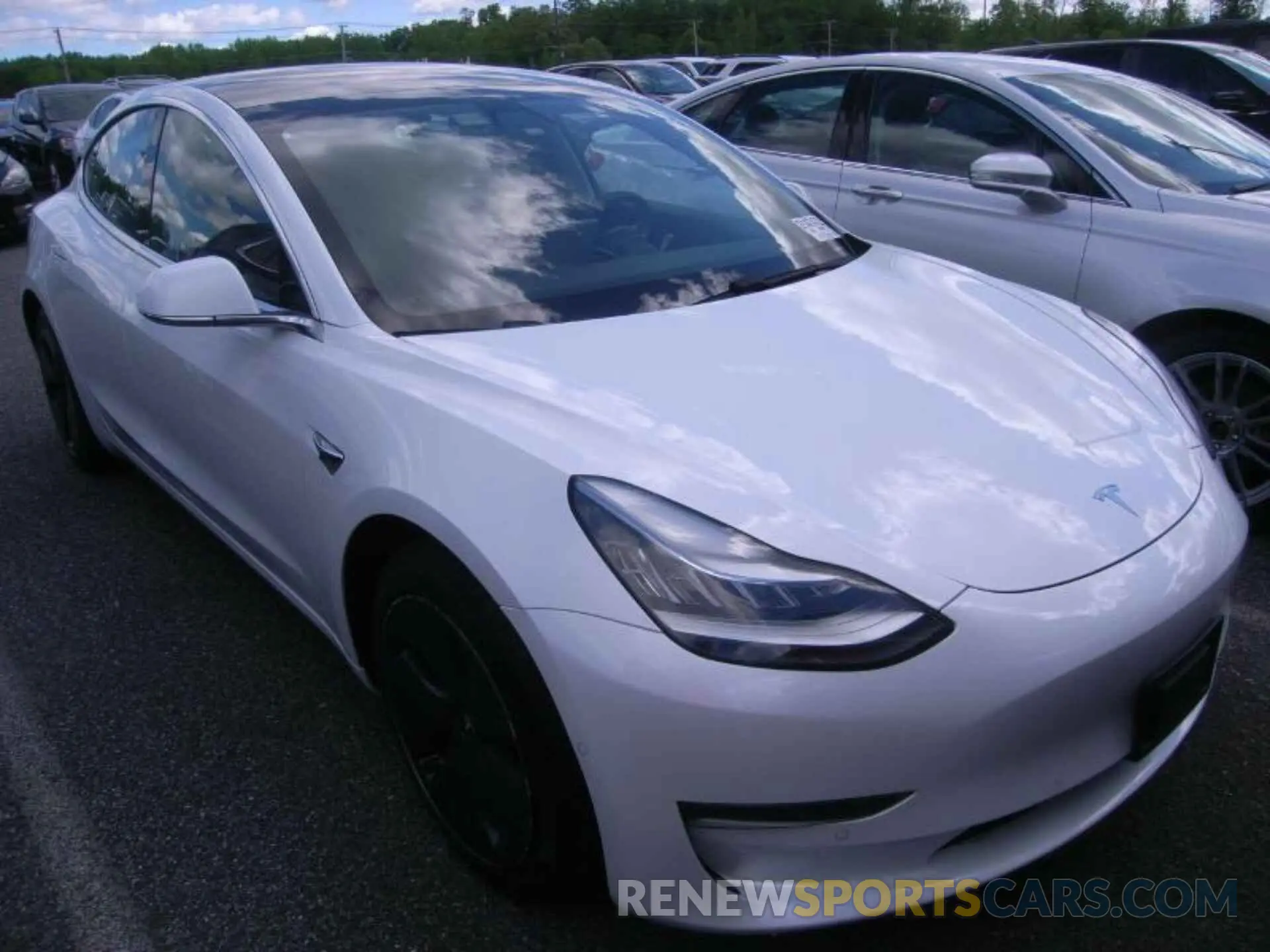 9 Photograph of a damaged car 5YJ3E1EB5LF637275 TESLA MODEL 3 2020