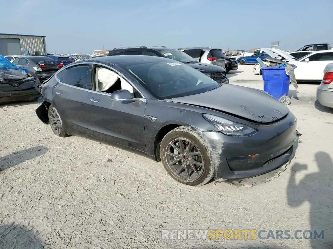4 Photograph of a damaged car 5YJ3E1EB5LF647496 TESLA MODEL 3 2020
