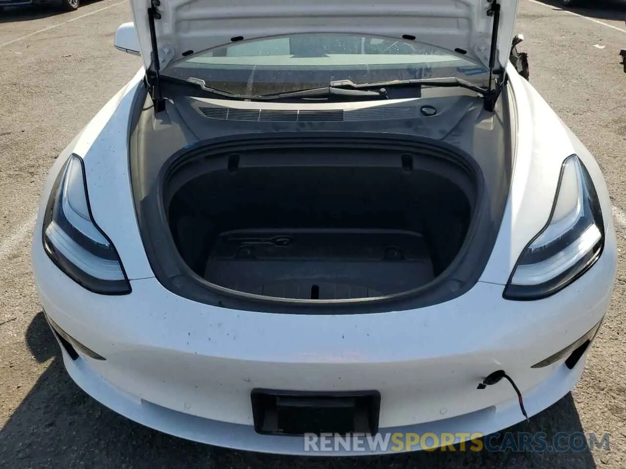 13 Photograph of a damaged car 5YJ3E1EB5LF651662 TESLA MODEL 3 2020