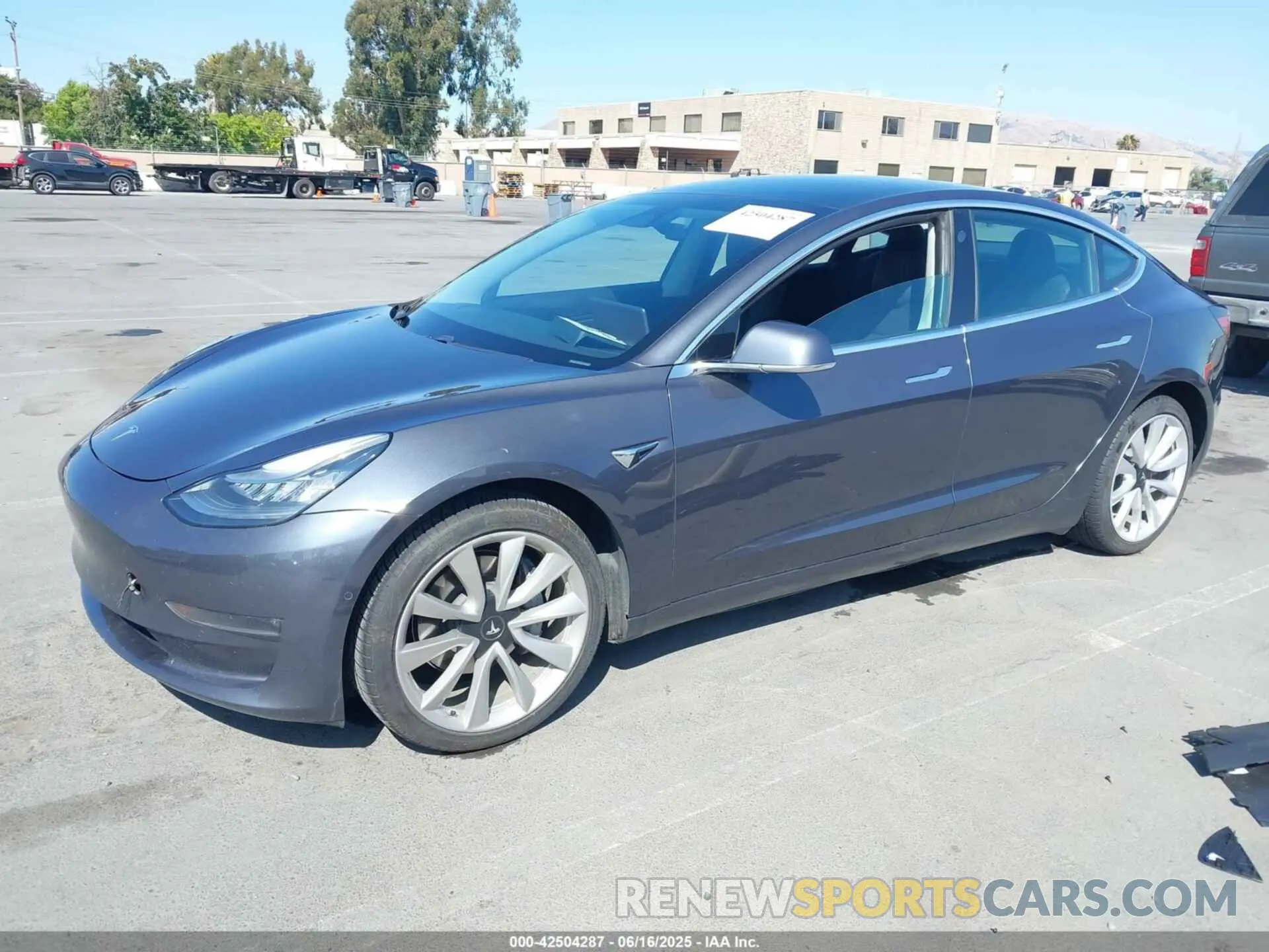 2 Photograph of a damaged car 5YJ3E1EB5LF733696 TESLA MODEL 3 2020