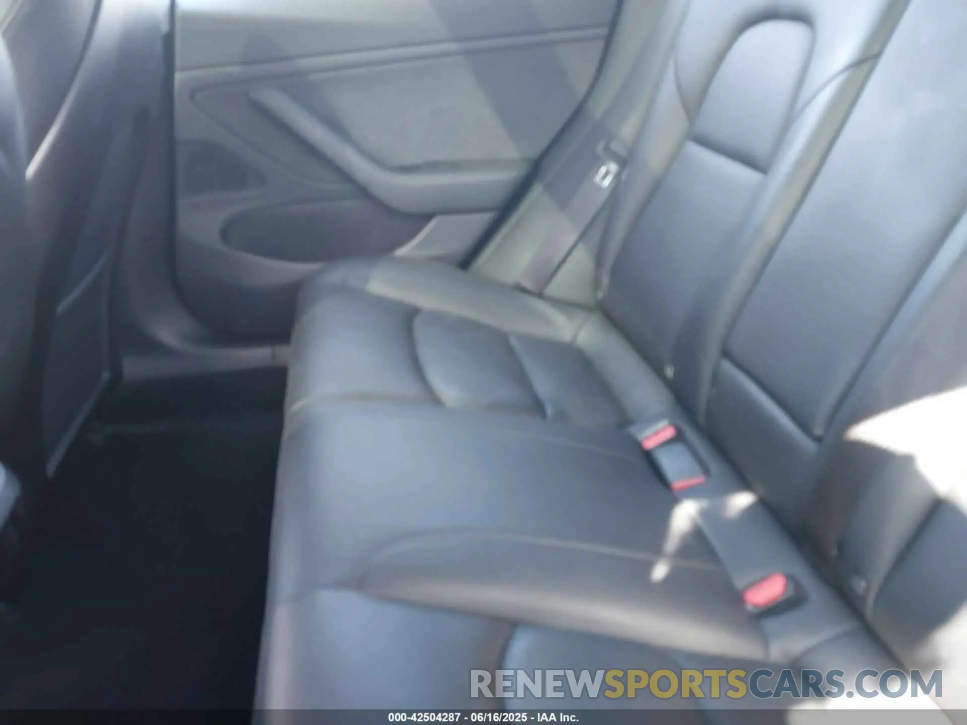 8 Photograph of a damaged car 5YJ3E1EB5LF733696 TESLA MODEL 3 2020