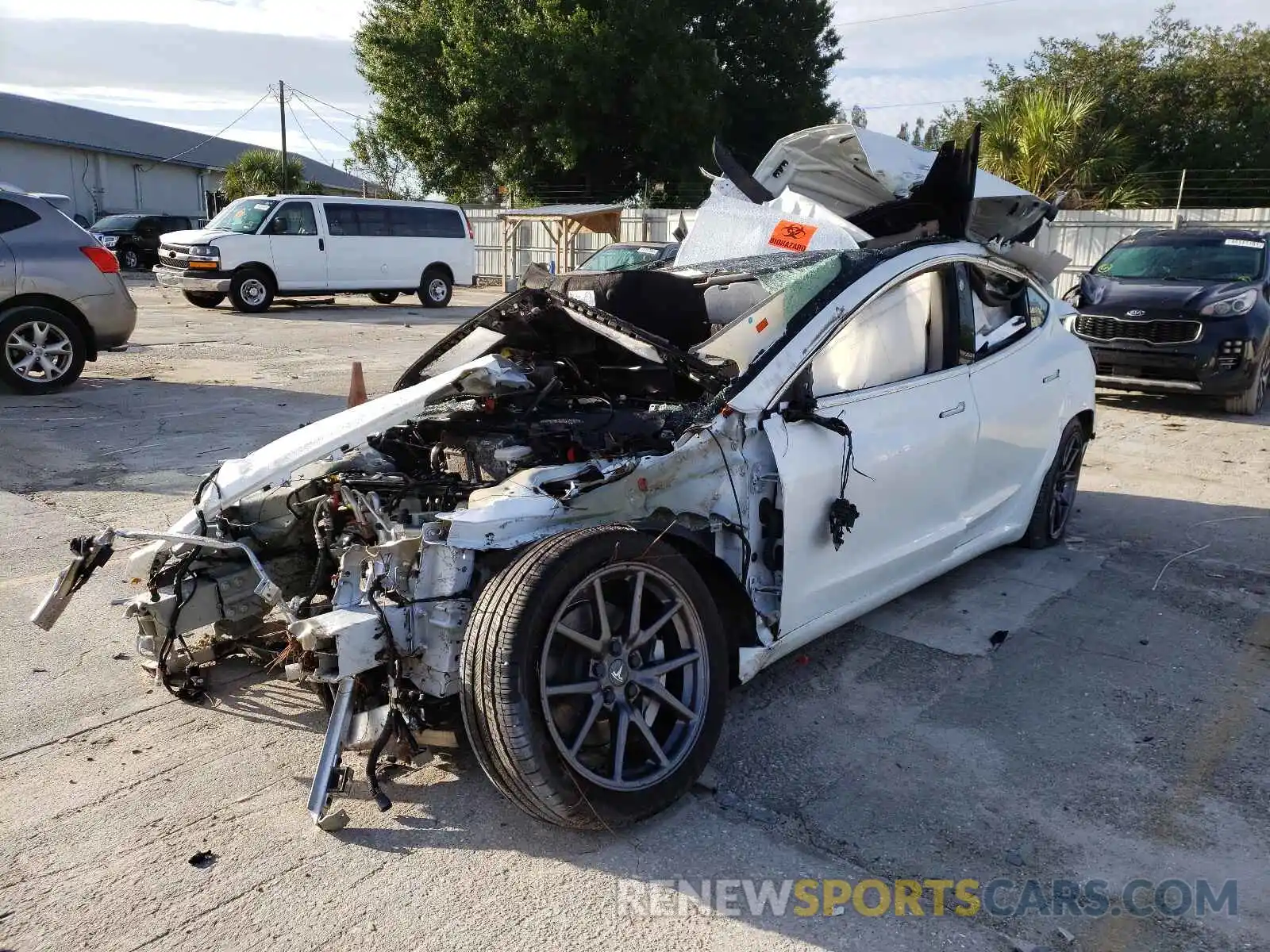 2 Photograph of a damaged car 5YJ3E1EB5LF744424 TESLA MODEL 3 2020