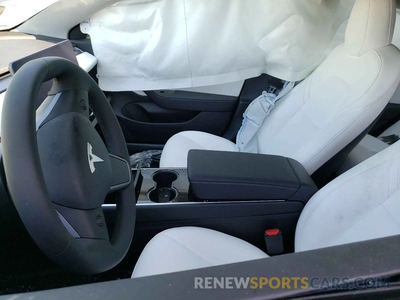 5 Photograph of a damaged car 5YJ3E1EB5LF744746 TESLA MODEL 3 2020