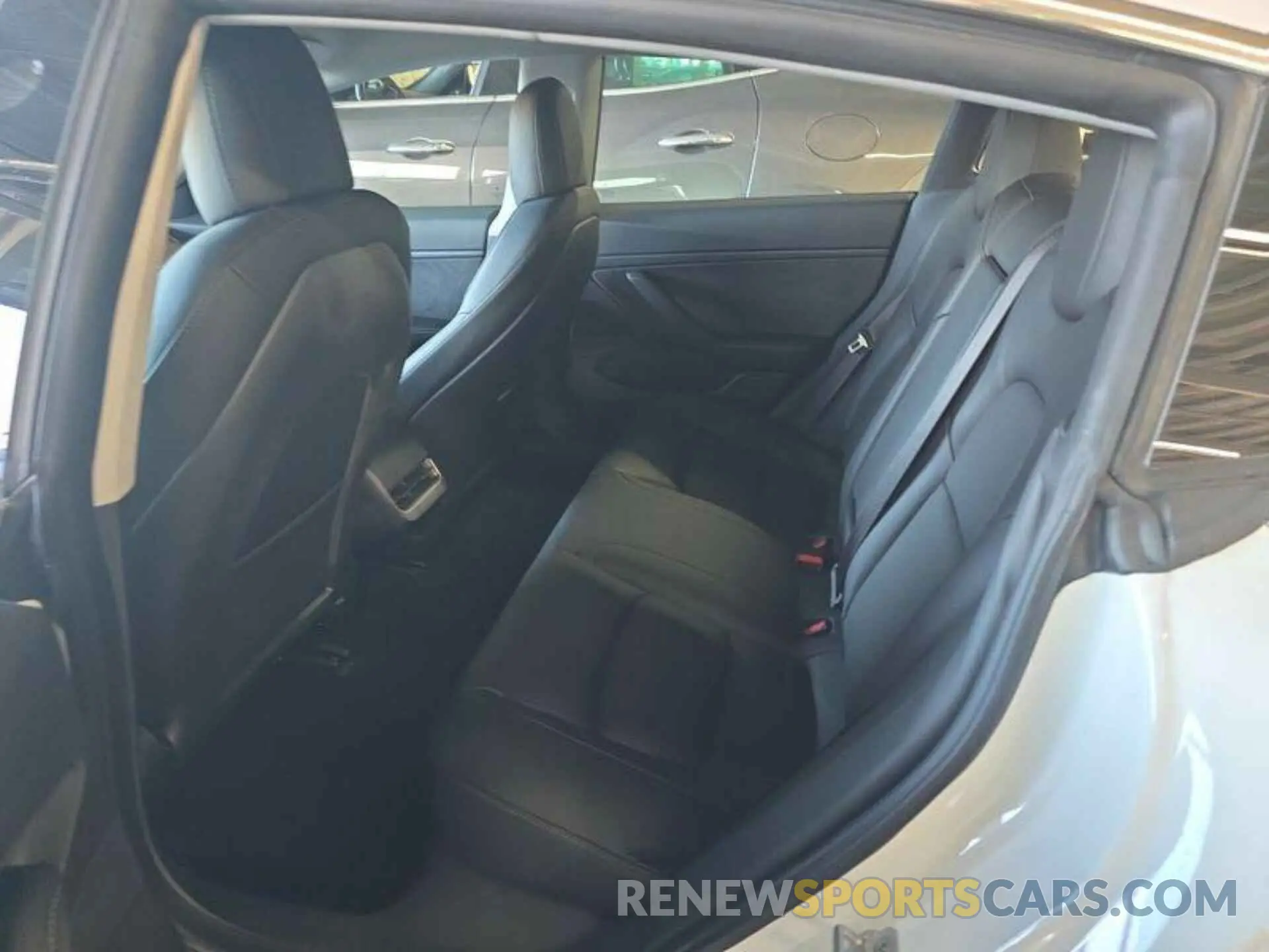 18 Photograph of a damaged car 5YJ3E1EB5LF790609 TESLA MODEL 3 2020