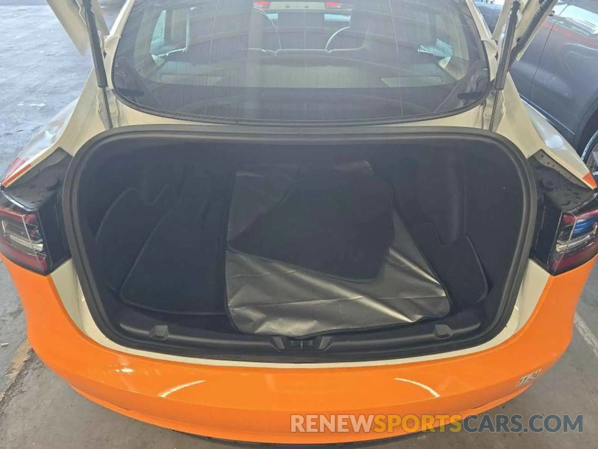 19 Photograph of a damaged car 5YJ3E1EB5LF790609 TESLA MODEL 3 2020