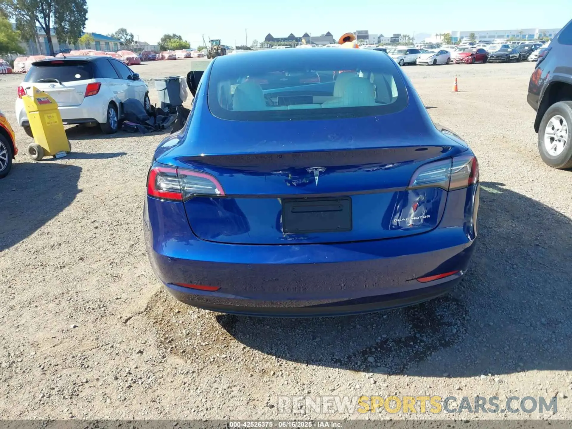 16 Photograph of a damaged car 5YJ3E1EB5LF791503 TESLA MODEL 3 2020