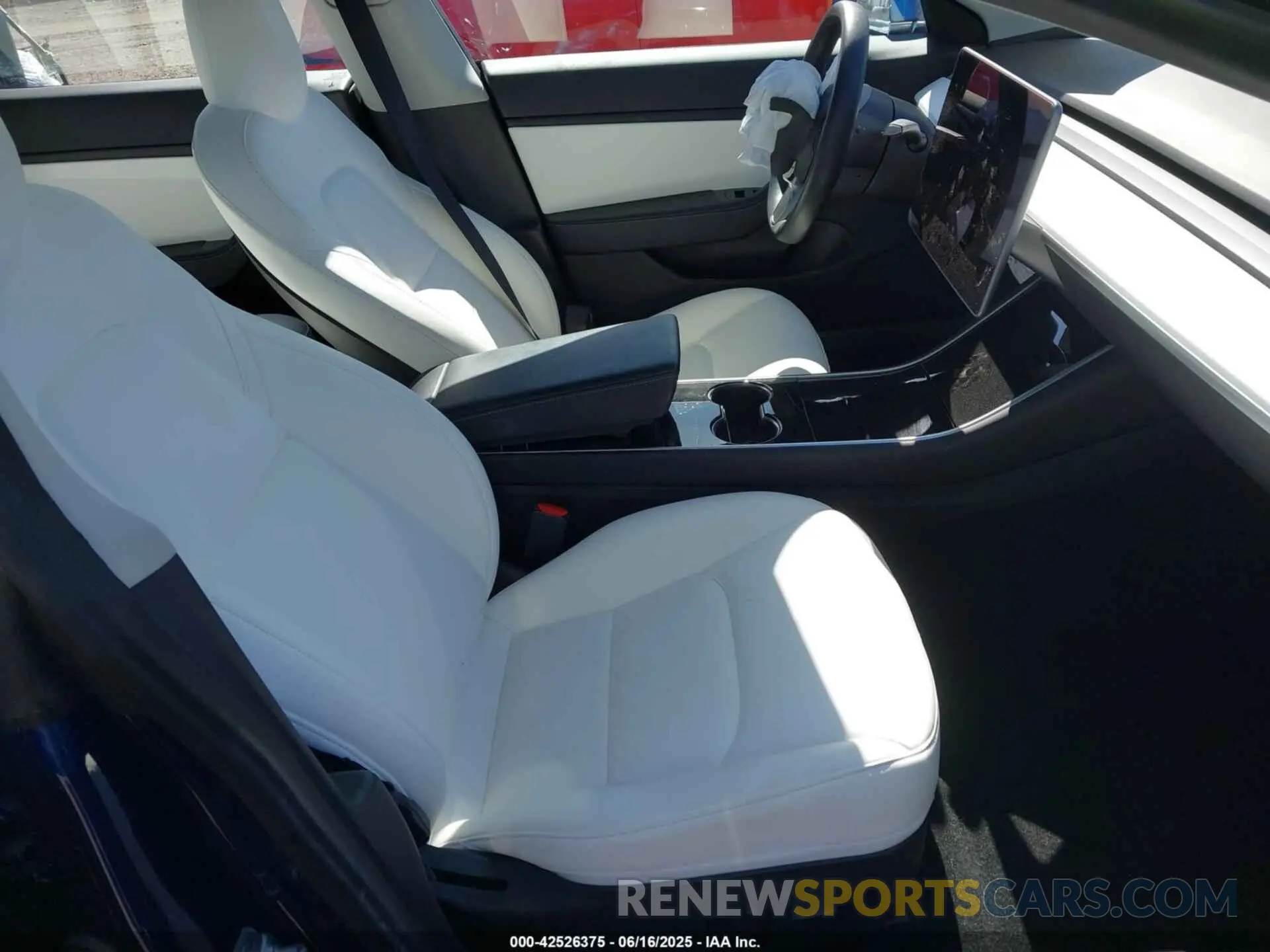 5 Photograph of a damaged car 5YJ3E1EB5LF791503 TESLA MODEL 3 2020