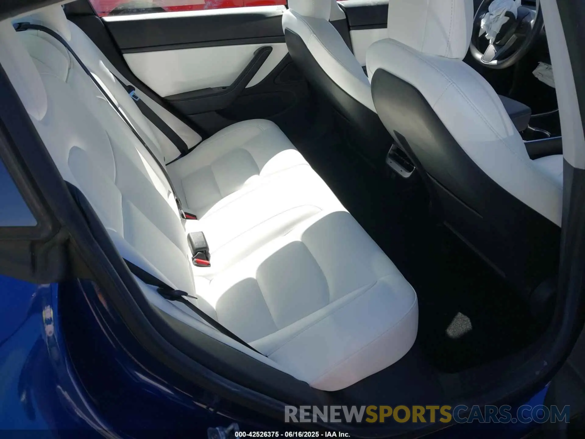 8 Photograph of a damaged car 5YJ3E1EB5LF791503 TESLA MODEL 3 2020