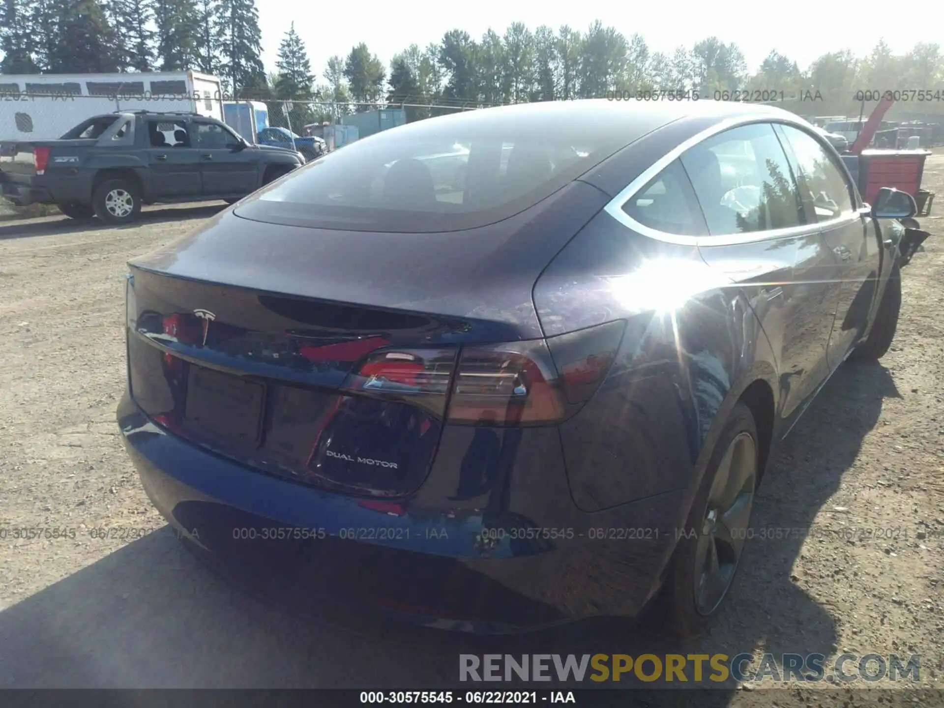 4 Photograph of a damaged car 5YJ3E1EB5LF800393 TESLA MODEL 3 2020