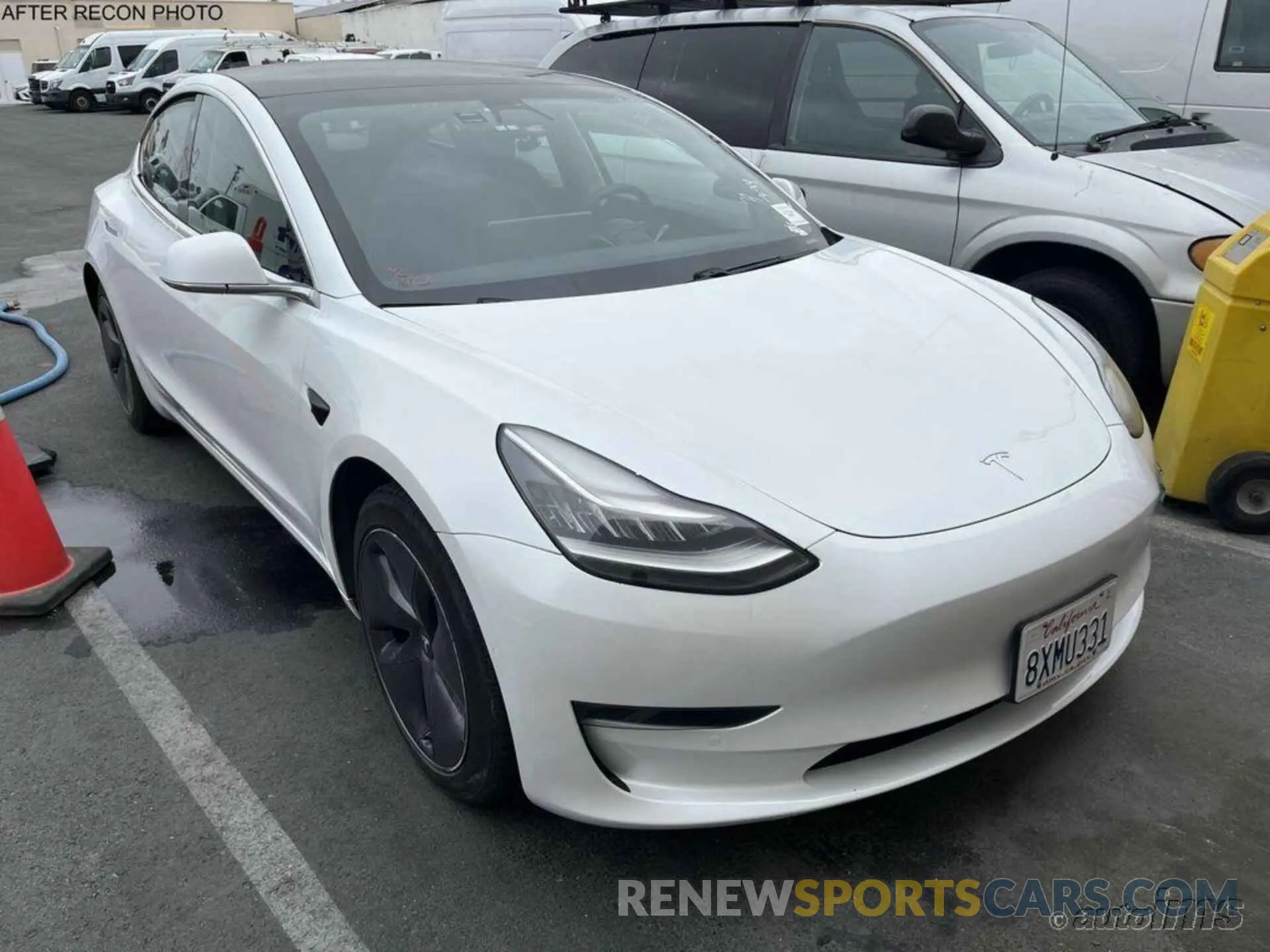 2 Photograph of a damaged car 5YJ3E1EB5LF800491 TESLA MODEL 3 2020