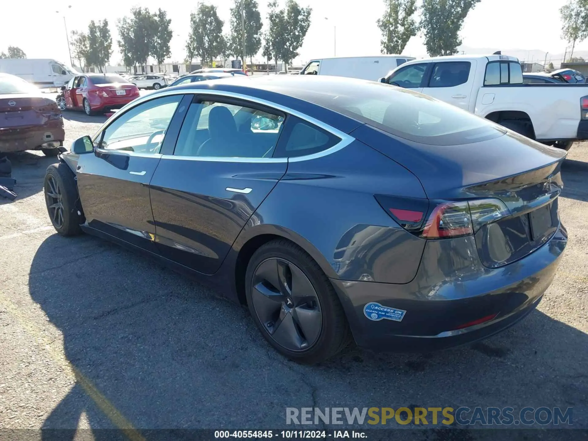 3 Photograph of a damaged car 5YJ3E1EB5LF800796 TESLA MODEL 3 2020