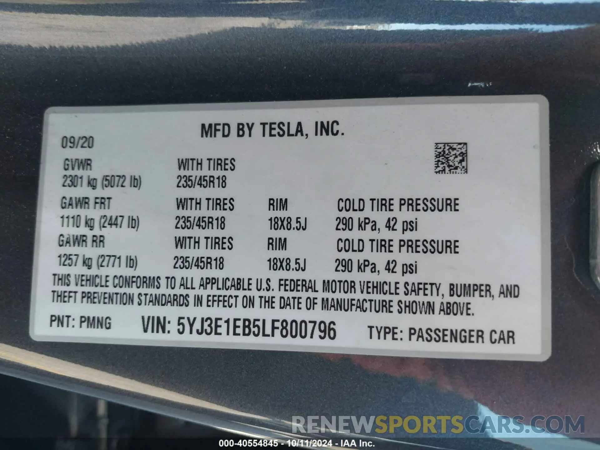 9 Photograph of a damaged car 5YJ3E1EB5LF800796 TESLA MODEL 3 2020